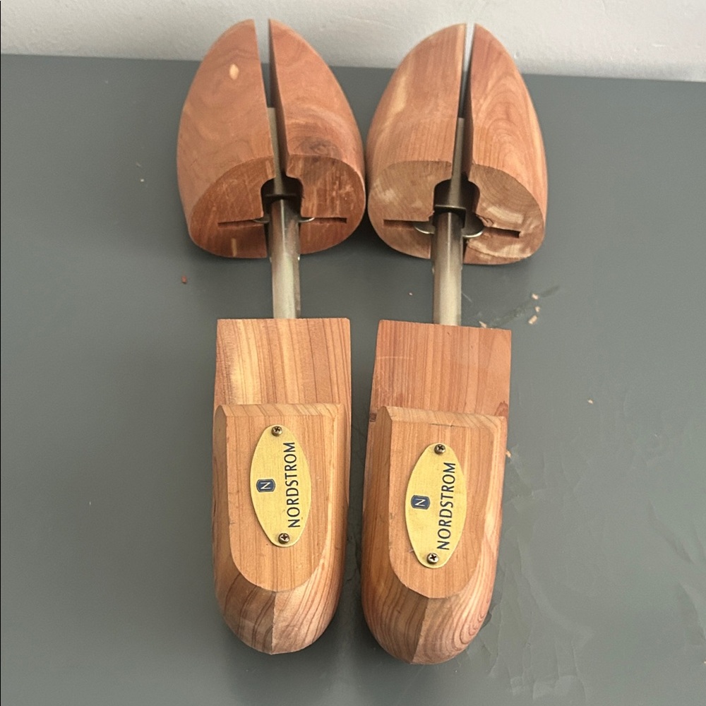 Nordstrom Wooden Cedar Shoe Trees in Natural Brown